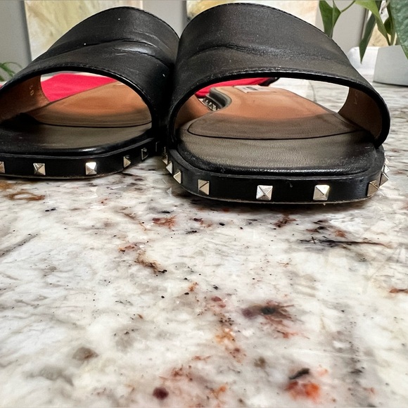 Valentino Rockstud Black Leather Slides - Picture 7 of 12